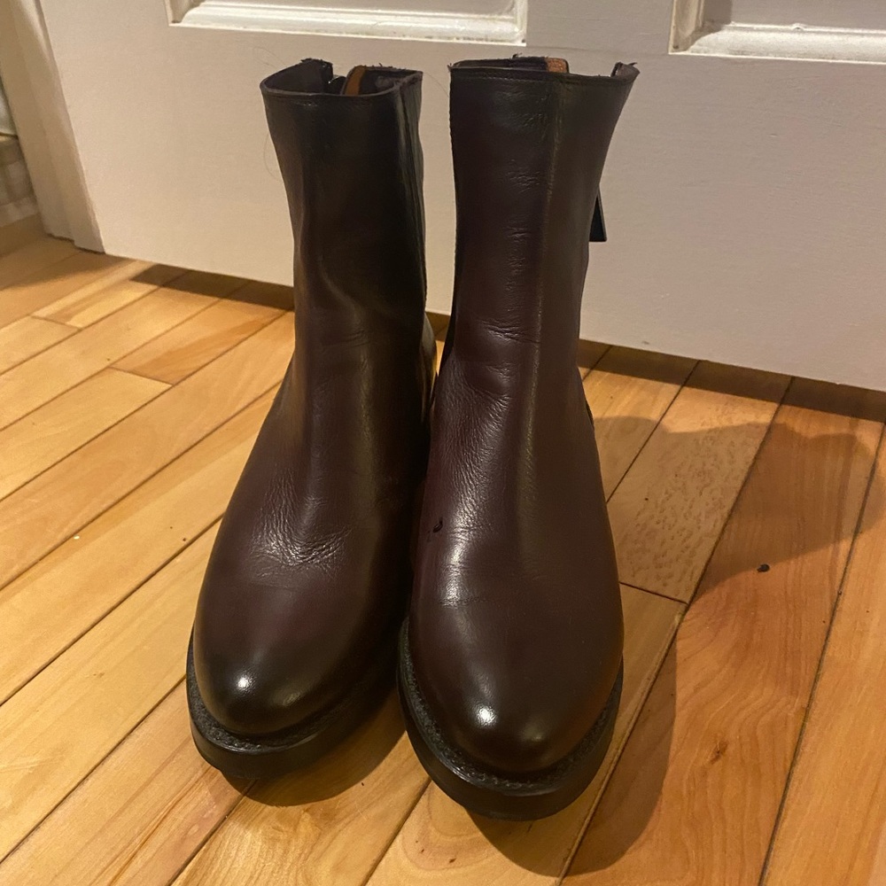 Frye Boots for woman